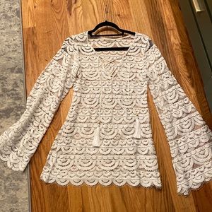 PilyQ Noah Tunic in Water Lily White, size small